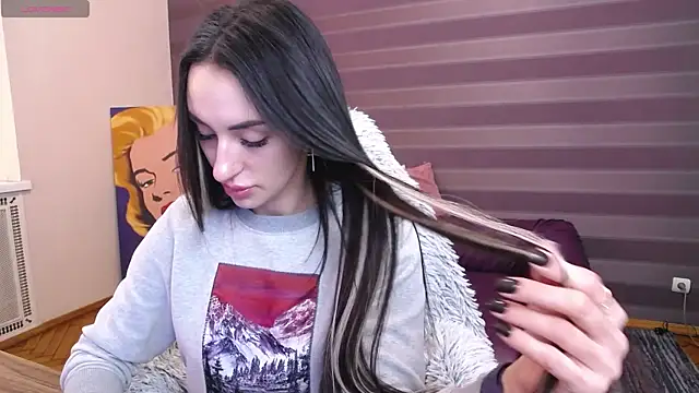 JenniferStone online show from 13, 4, 2026