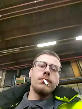 luckyluuk25 online show from 25, 2, 2025