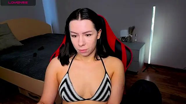 Snapshot of meganluss chatting on 12, 5, 2026 meganluss online show from 12, 5, 2026