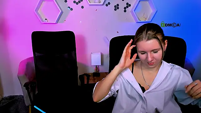 doll vey online show from 20, 11, 2025