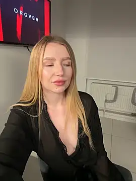 Snapshot of EvaBrooklyn chatting on 27, 2, 2025 EvaBrooklyn online show from 27, 2, 2025