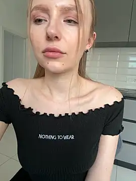 Snapshot of EvaBrooklyn chatting on 6, 3, 2025 EvaBrooklyn online show from 6, 3, 2025