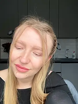 Snapshot of EvaBrooklyn chatting on 15, 3, 2025 EvaBrooklyn online show from 15, 3, 2025