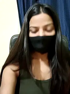 Snapshot of CRAZY__BITE chatting on 4, 3, 2025 CRAZY BITE online show from 4, 3, 2025