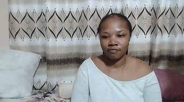Snapshot of BootyClitQueen chatting on 25, 2, 2025 BootyClitQueen online show from 25, 2, 2025