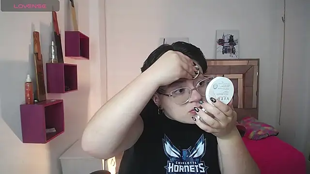 safyka online show from 12, 11, 2025