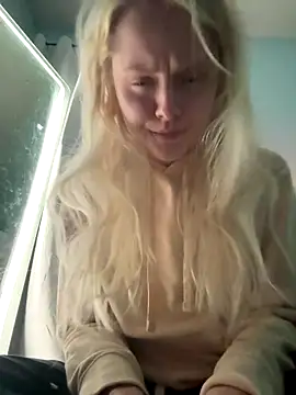 sluttypumpkin online show from 19, 9, 2025