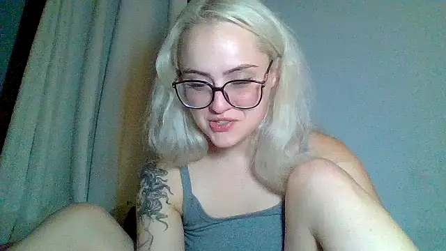 sluttypumpkin online show from 12, 7, 2026