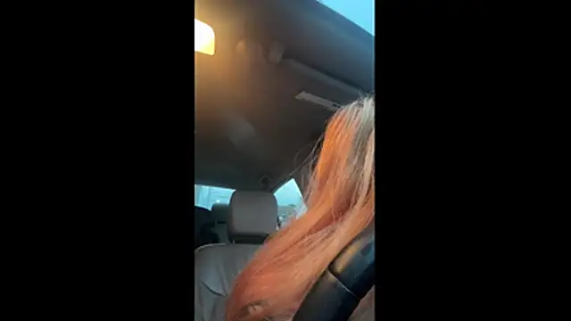 sluttypumpkin online show from 1, 8, 2026