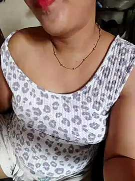 Snapshot of pallu_telgu_kannada chatting on 5, 12, 2025 pallu telgu kannada online show from 5, 12, 2025