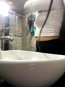 Mila LS online show from 15, 9, 2025