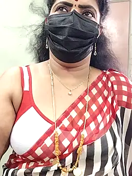 Snapshot of abinaya26 chatting on 18, 9, 2025 abinaya26 online show from 18, 9, 2025