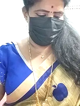 Snapshot of abinaya26 chatting on 26, 9, 2025 abinaya26 online show from 26, 9, 2025