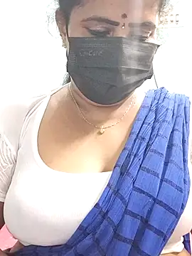 Snapshot of abinaya26 chatting on 2, 10, 2025 abinaya26 online show from 2, 10, 2025