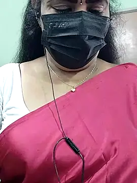 Snapshot of abinaya26 chatting on 6, 10, 2025 abinaya26 online show from 6, 10, 2025