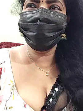 Snapshot of abinaya26 chatting on 12, 10, 2025 abinaya26 online show from 12, 10, 2025