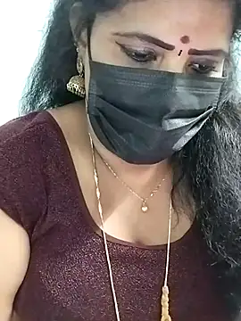 Snapshot of abinaya26 chatting on 15, 10, 2025 abinaya26 online show from 15, 10, 2025