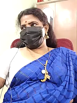 Snapshot of abinaya26 chatting on 17, 10, 2025 abinaya26 online show from 17, 10, 2025