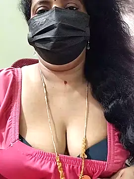 Snapshot of abinaya26 chatting on 27, 10, 2025 abinaya26 online show from 27, 10, 2025