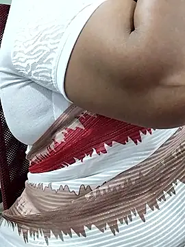 Snapshot of abinaya26 chatting on 31, 10, 2025 abinaya26 online show from 31, 10, 2025