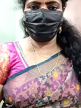 Snapshot of abinaya26 chatting on 4, 11, 2025 abinaya26 online show from 4, 11, 2025