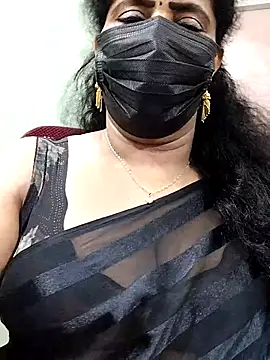 Snapshot of abinaya26 chatting on 7, 11, 2025 abinaya26 online show from 7, 11, 2025