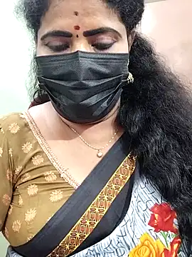 Snapshot of abinaya26 chatting on 21, 11, 2025 abinaya26 online show from 21, 11, 2025