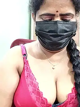 Snapshot of abinaya26 chatting on 5, 12, 2025 abinaya26 online show from 5, 12, 2025