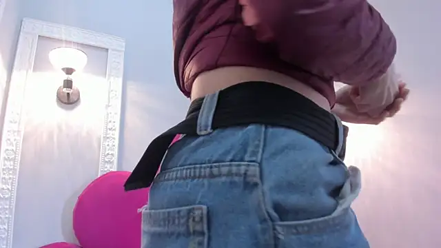 Snapshot of Bonniie_22 chatting on 23, 10, 2025 Bonniie 22 online show from 23, 10, 2025