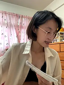 ladypaggy online show from 12, 11, 2025