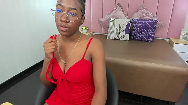 Qeen blackk online show from 6, 3, 2025