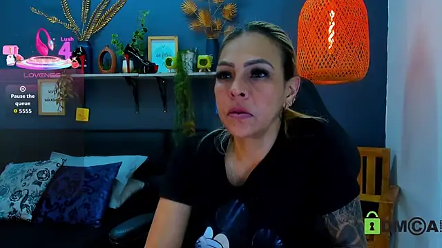 yessila parker online show from 26, 3, 2026