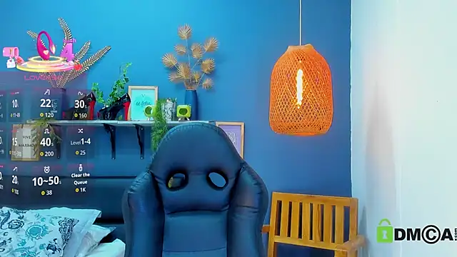 Snapshot of yessila_parker chatting on 14, 5, 2026 yessila parker online show from 14, 5, 2026
