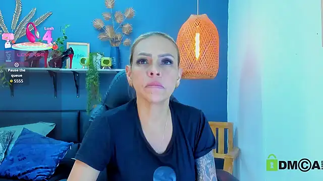 Snapshot of yessila_parker chatting on 31, 5, 2026 yessila parker online show from 31, 5, 2026