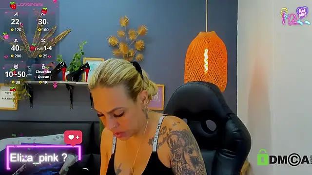 Snapshot of yessila_parker chatting on 1, 6, 2026 yessila parker online show from 1, 6, 2026