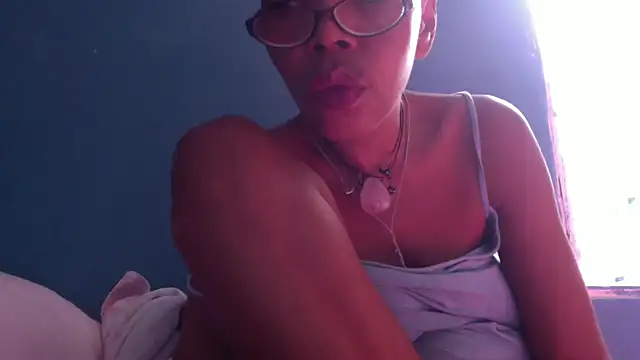 Ladyzee25 online show from 30, 10, 2025