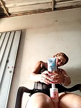 Sexy-Woman-Mature online show from 13, 10, 2025