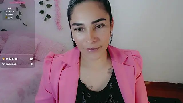 Snapshot of luna_lgomez_ chatting on 12, 3, 2025 luna lgomez  online show from 12, 3, 2025