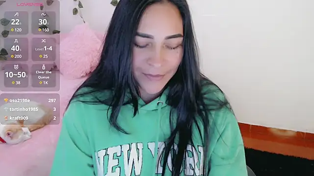 Snapshot of luna_lgomez_ chatting on 13, 3, 2025 luna lgomez  online show from 13, 3, 2025