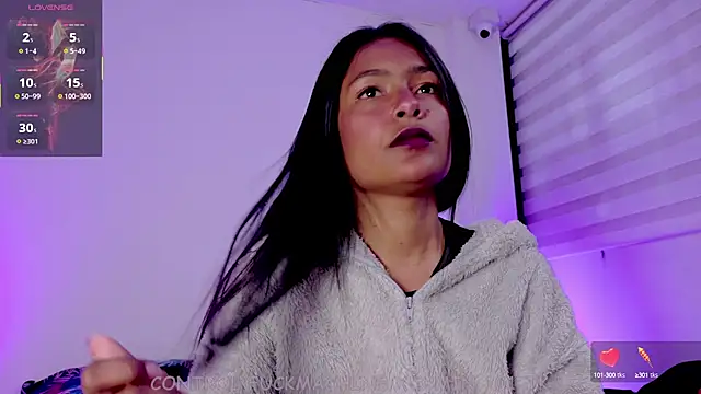 Fernanda liie  online show from 18, 9, 2025