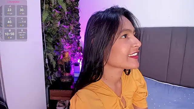 Fernanda liie  online show from 3, 3, 2026