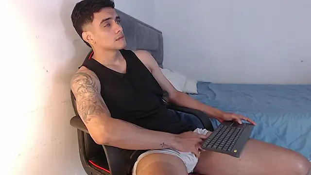 adam levis17 online show from 30, 5, 2026
