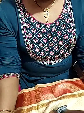 Snapshot of southindian-veena chatting on 7, 3, 2025 southindian-veena online show from 7, 3, 2025