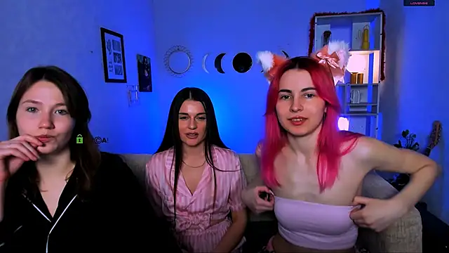 Snapshot of helli_belli chatting on 29, 4, 2026 helli belli online show from 29, 4, 2026
