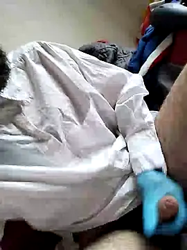 latexgloveloris online show from 11, 3, 2025