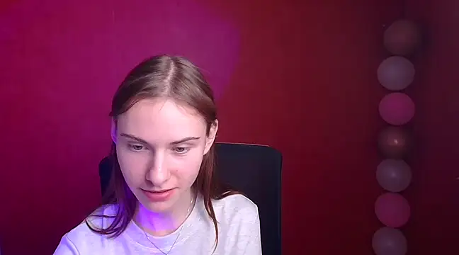 Snapshot of Fiona_Night chatting on 5, 3, 2025 Fiona Night online show from 5, 3, 2025