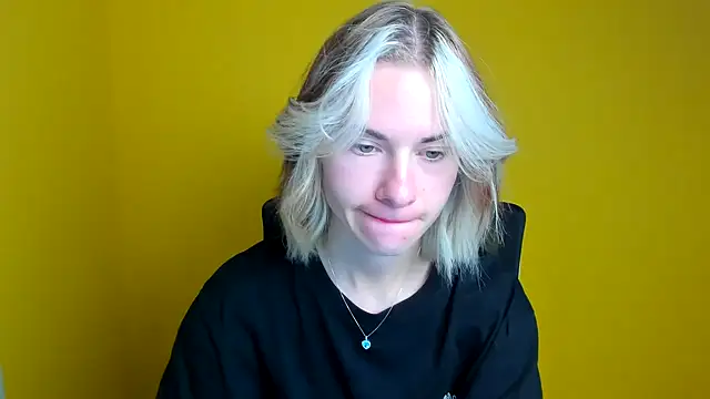 Snapshot of Fiona_Night chatting on 11, 9, 2025 Fiona Night online show from 11, 9, 2025