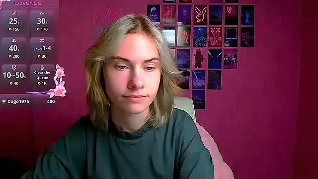 Snapshot of Fiona_Night chatting on 18, 10, 2025 Fiona Night online show from 18, 10, 2025