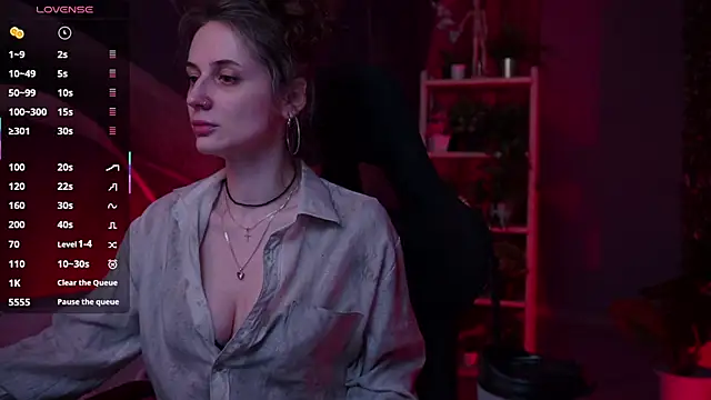 Snapshot of OliviaMcClean chatting on 23, 11, 2025 OliviaMcClean online show from 23, 11, 2025