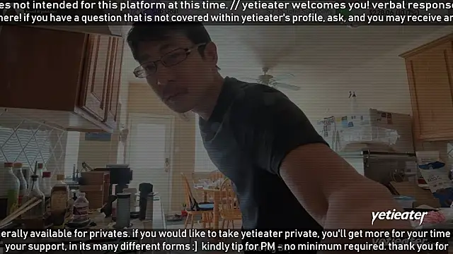 Snapshot of yetieater chatting on 4, 2, 2026 yetieater online show from 4, 2, 2026